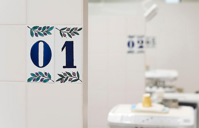 福岡・博多のホワイトニング｜友枝歯科・矯正歯科クリニック院内